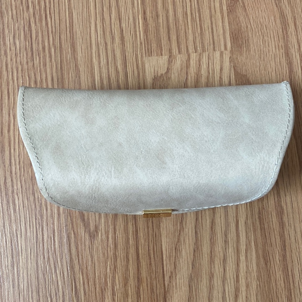 Chloe Designer Sunglass Case And Cloth - image 3